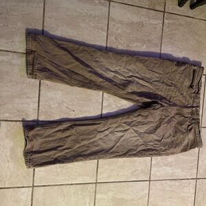 These are good fellow co jeans that are in good condition and unworn